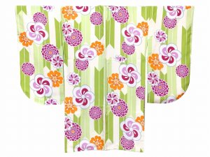 画像5: 卒業式の着物 小紋柄の二尺袖 単品 ショート丈 フリーサイズ【生成りｘ抹茶、矢羽にねじり梅】 (5)