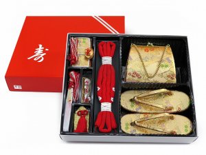 画像8: 七五三 着物 女の子 フルセット 総柄の女の子用 子供着物 結び帯コーデセット(合繊)【紺地、雲どりに鞠・菊】 (8)