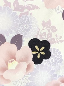 画像4: 七五三 着物 女の子 フルセット 総柄の女の子用 子供着物 結び帯コーデセット(合繊)【生成り系、ピンク椿・紫菊】 (4)