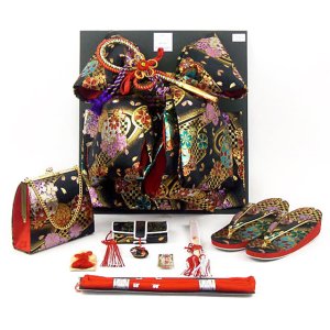 画像6: 七五三 着物 女の子 フルセット 総柄の女の子用 子供着物 結び帯コーデセット(合繊)【生成り系、ピンク椿・紫菊】 (6)