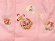 画像6: 七五三着物 3歳 女の子 正絹 友禅風柄の被布コートと着物 オリジナル・コーディネートセット【ピンクｘ赤、鞠と笠】 (6)