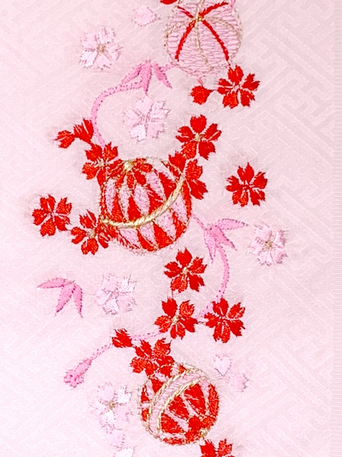 刺繍入り 絹交織 半衿 女の子用 七五三の着物に こども半襟【ピンク、桜と鞠】